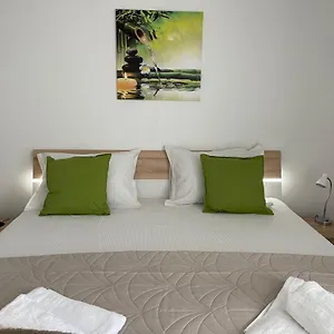 Relaxing Bucharest Airport Residences & Therme-self Check-in Appartamento