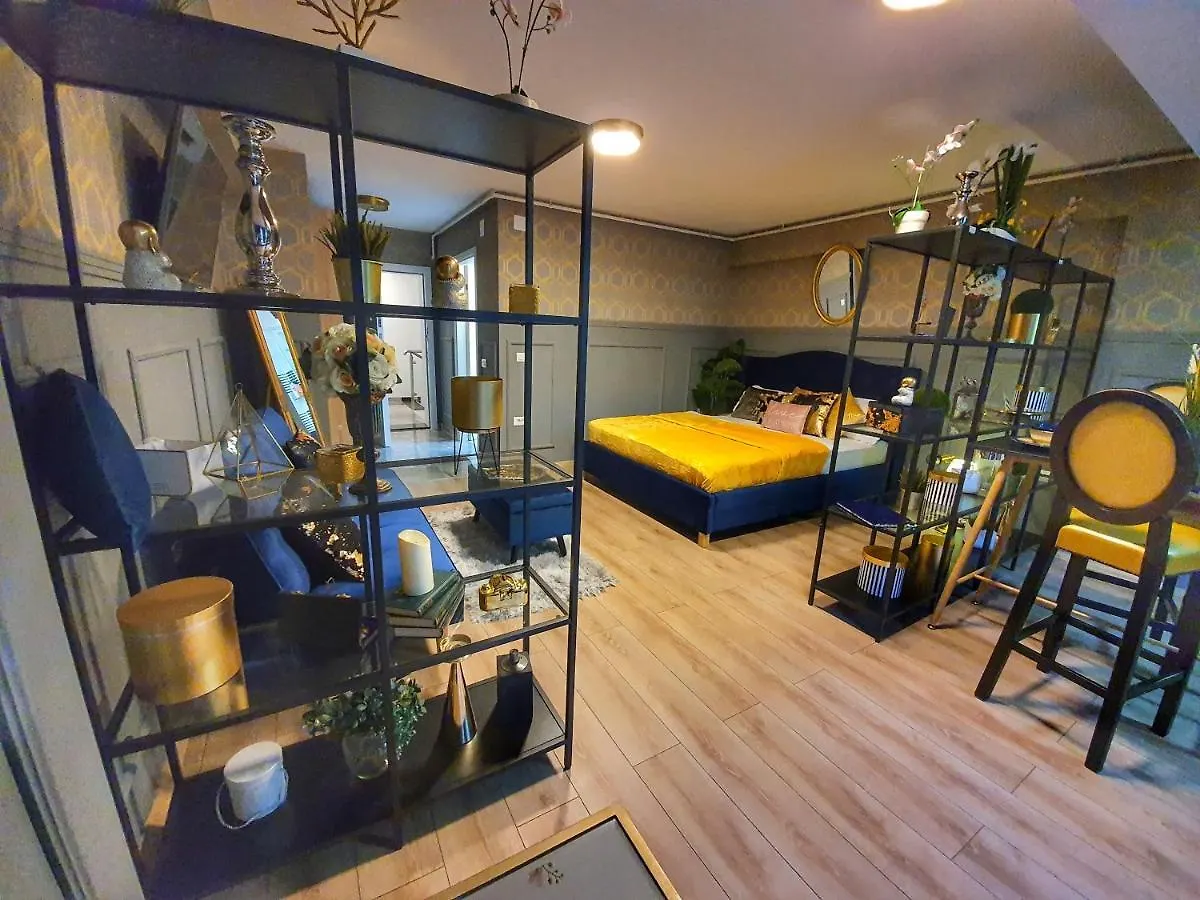 Portobella Airport Aparthotel - Self Check In Otopeni Apartment